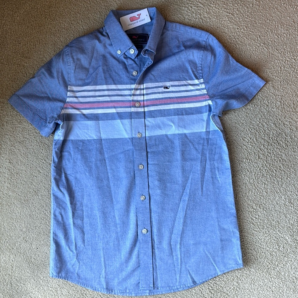 Boys Vineyard Vines Whale Shirt Short Sleeve button down Size M NEW